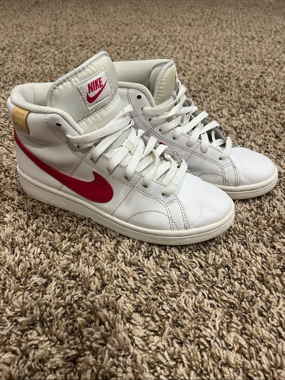 NIKE High tops 🩷